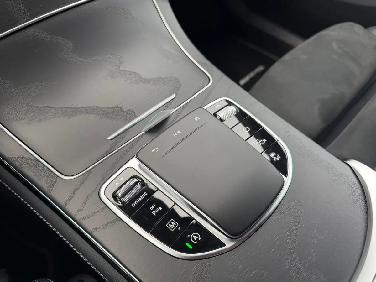 200d Premium | 12MND GARANTIE | AUTOMAAT | LED | BURMESTER | CARPLAY | NAVI | CRUISE | MAT | NL AUTO |
