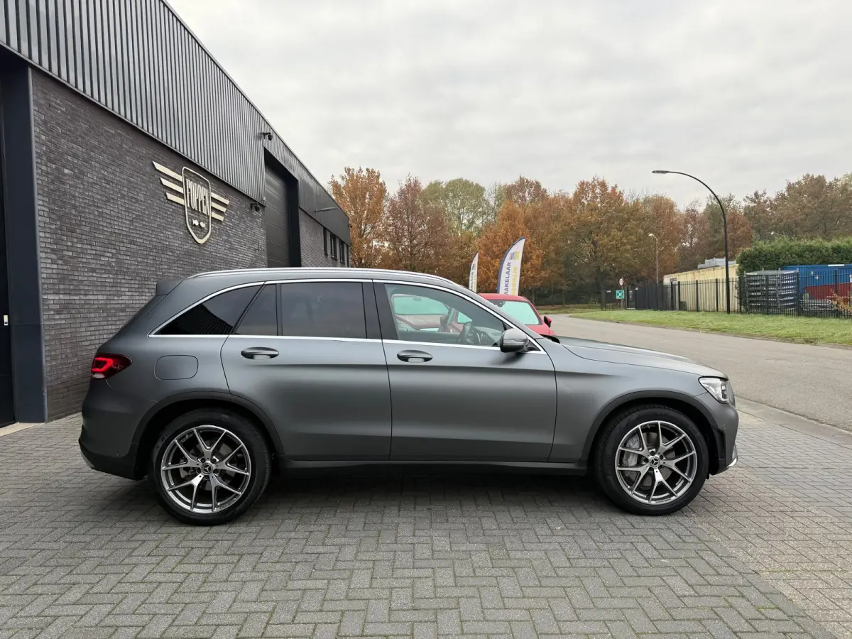200d Premium | 12MND GARANTIE | AUTOMAAT | LED | BURMESTER | CARPLAY | NAVI | CRUISE | MAT | NL AUTO |