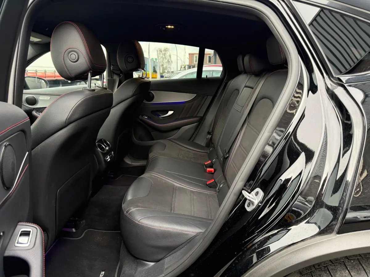 300e 4MATIC Premium | 1E EIGENAAR | 3/6/12MND GARANTIE | DAB | LED | CARPLAY | SFEERVERLICHTING | CRUISE | CAMERA |