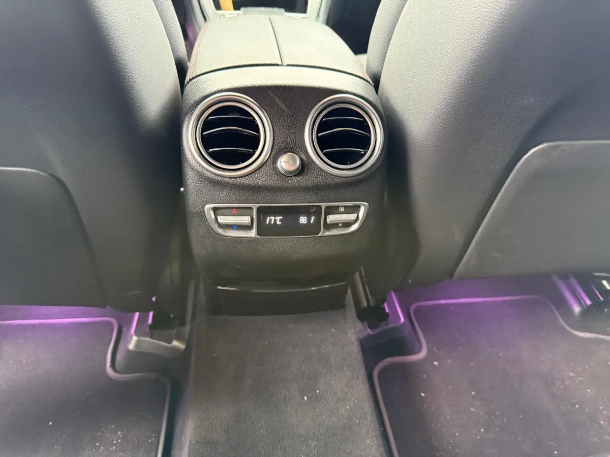 300e 4MATIC Premium | 1E EIGENAAR | 3/6/12MND GARANTIE | DAB | LED | CARPLAY | SFEERVERLICHTING | CRUISE | CAMERA |