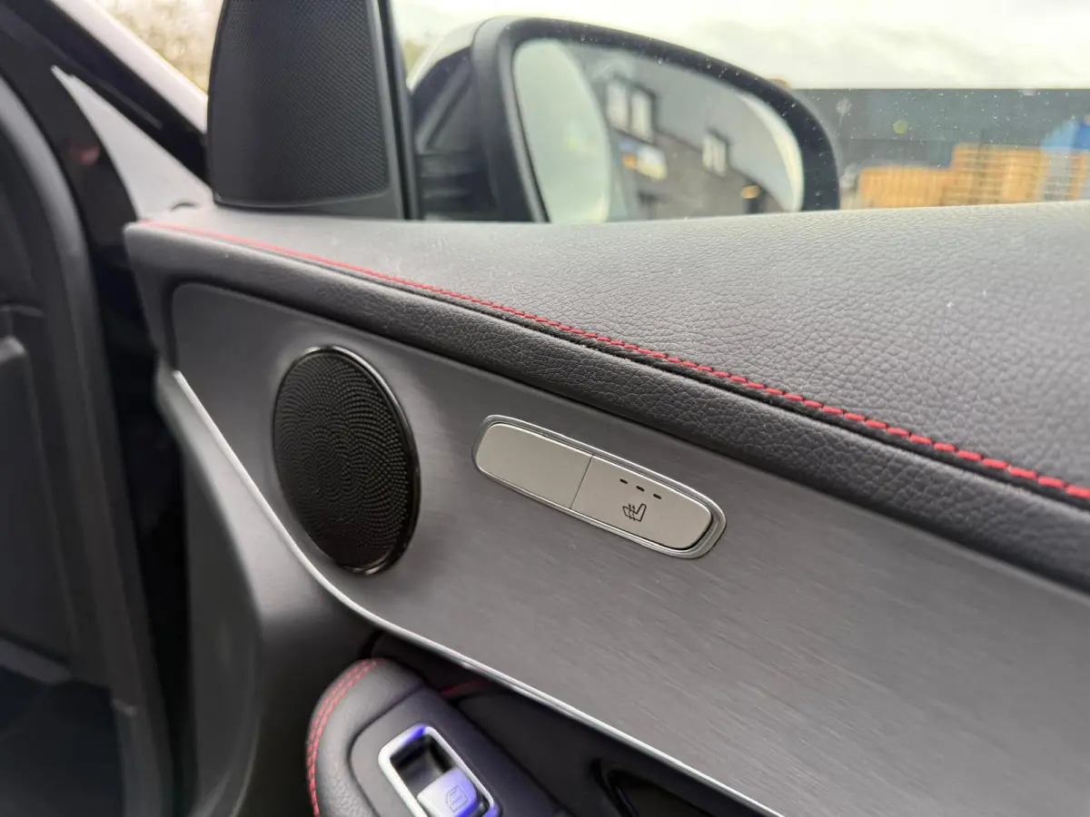 300e 4MATIC Premium | 1E EIGENAAR | 3/6/12MND GARANTIE | DAB | LED | CARPLAY | SFEERVERLICHTING | CRUISE | CAMERA |