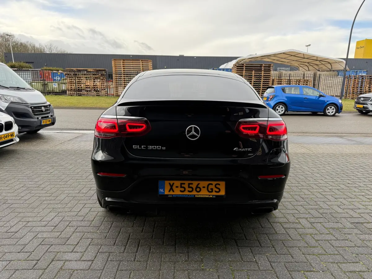 300e 4MATIC Premium | 1E EIGENAAR | 3/6/12MND GARANTIE | DAB | LED | CARPLAY | SFEERVERLICHTING | CRUISE | CAMERA |