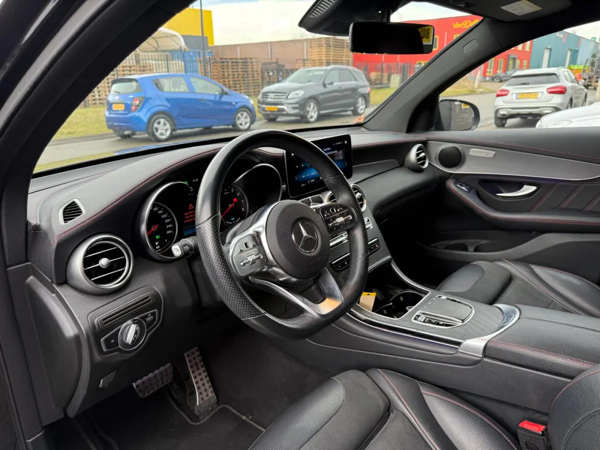 300e 4MATIC Premium | 1E EIGENAAR | 3/6/12MND GARANTIE | DAB | LED | CARPLAY | SFEERVERLICHTING | CRUISE | CAMERA |