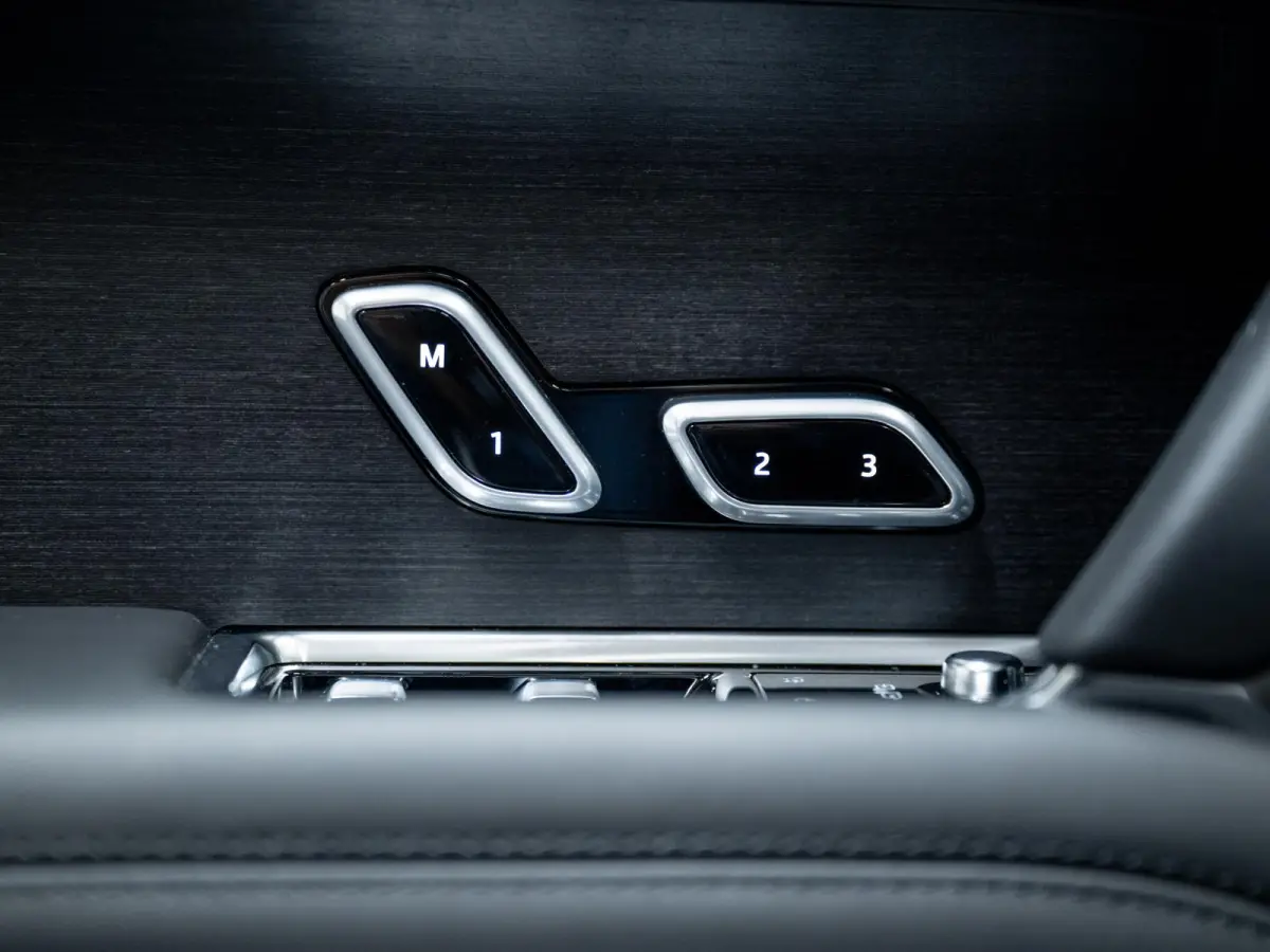 3.0 P460e Autobiography PHEV | Koelbox | Trekhaak | HUD | ACC | Stuurverwarming |