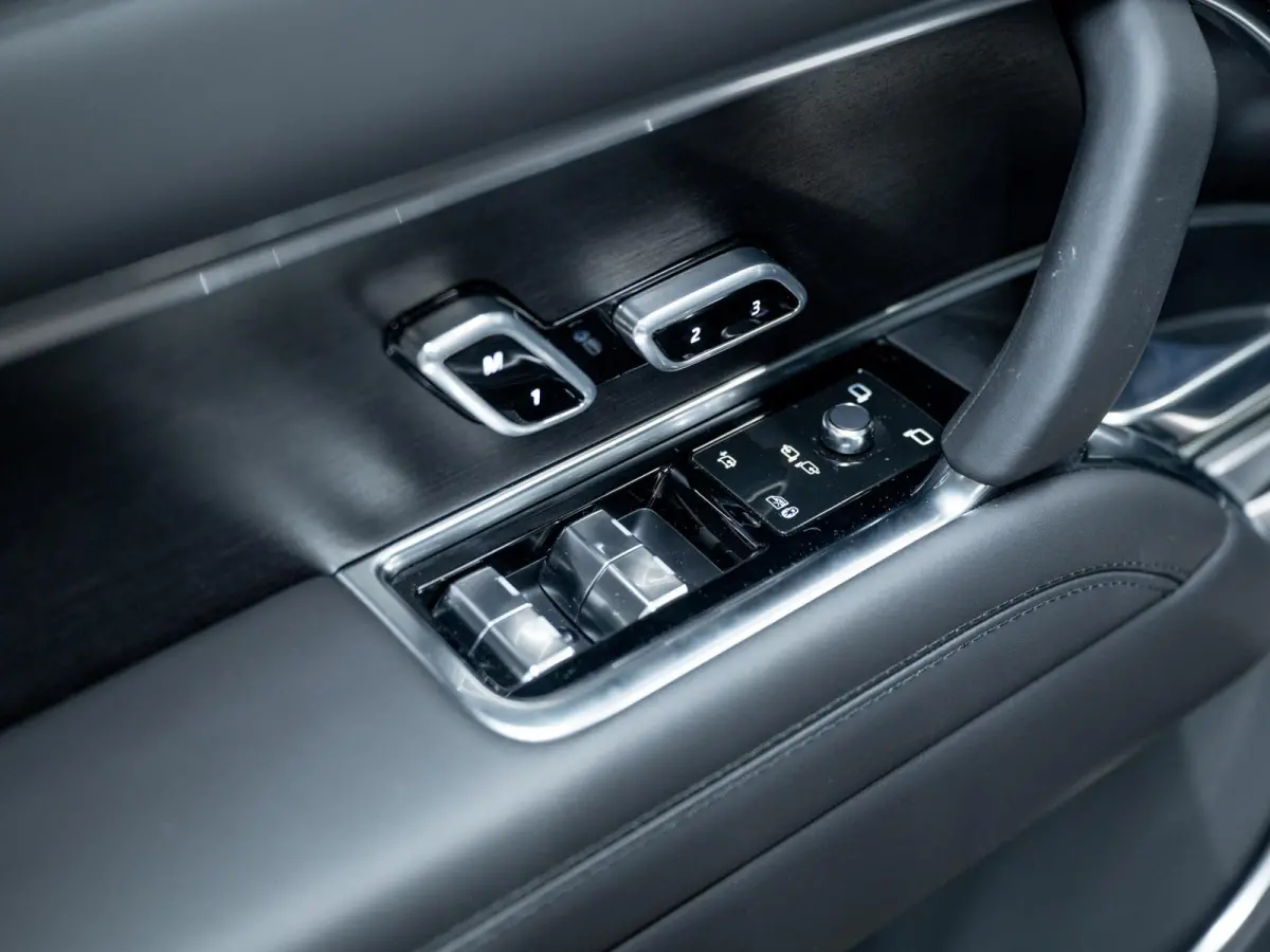 3.0 P460e Autobiography PHEV | Koelbox | Trekhaak | HUD | ACC | Stuurverwarming |