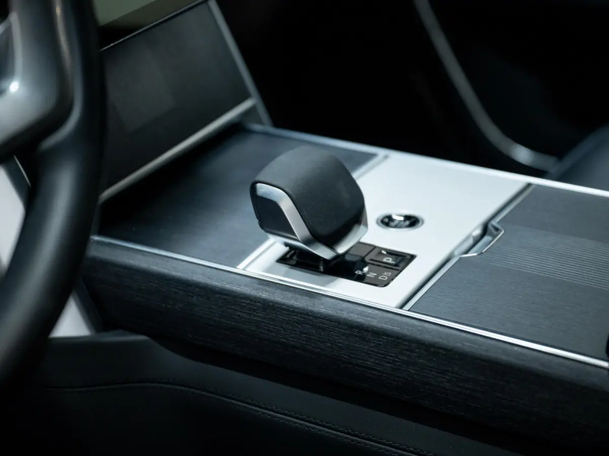 3.0 P460e Autobiography PHEV | Koelbox | Trekhaak | HUD | ACC | Stuurverwarming |