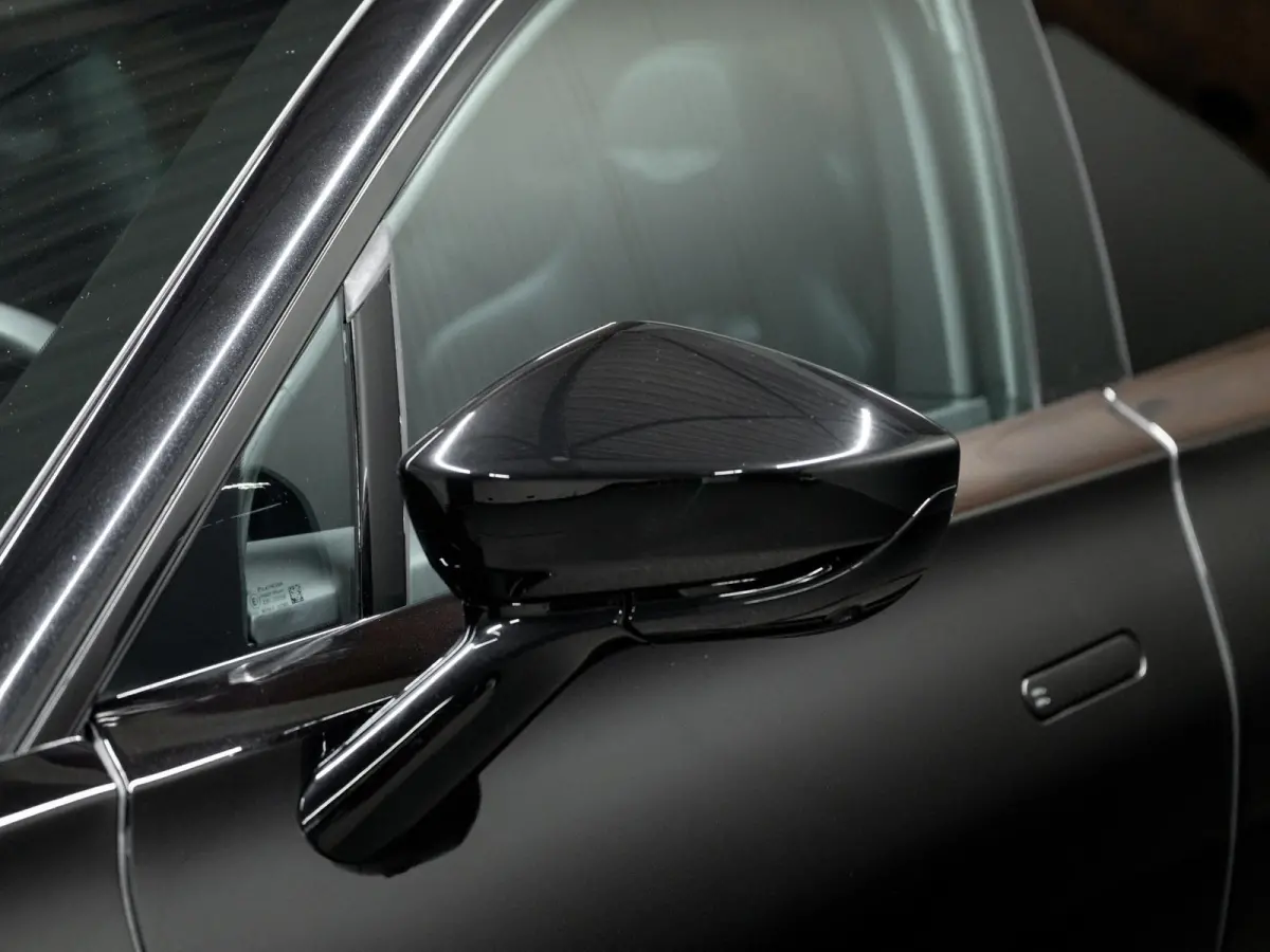 4.0 V8 707 | Carbon | Ventilatie | ACC | 360° | Keyless |
