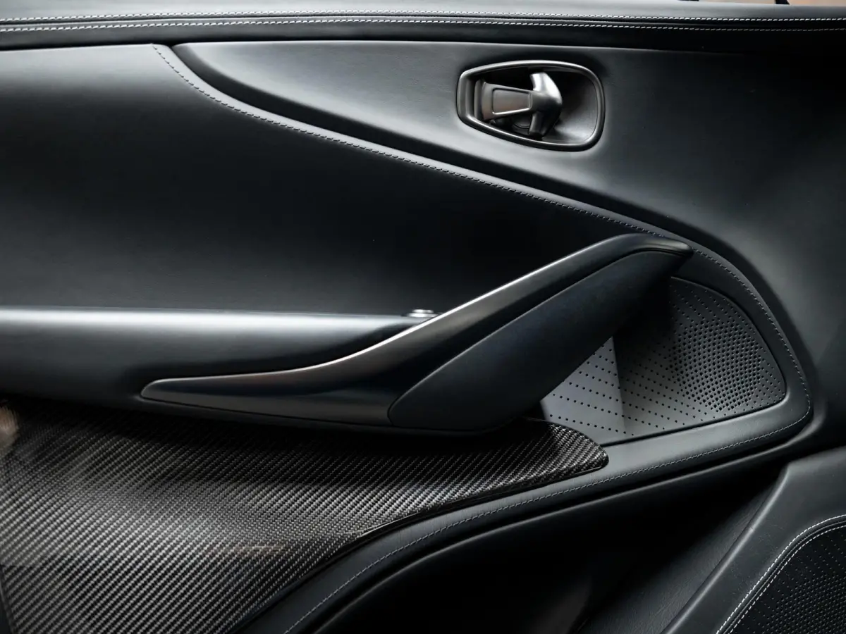 4.0 V8 707 | Carbon | Ventilatie | ACC | 360° | Keyless |