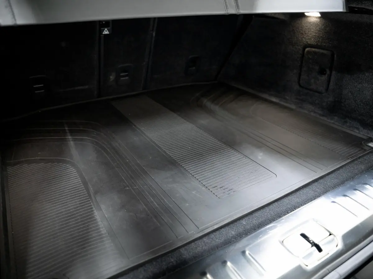 4.0 V8 707 | Carbon | Ventilatie | ACC | 360° | Keyless |