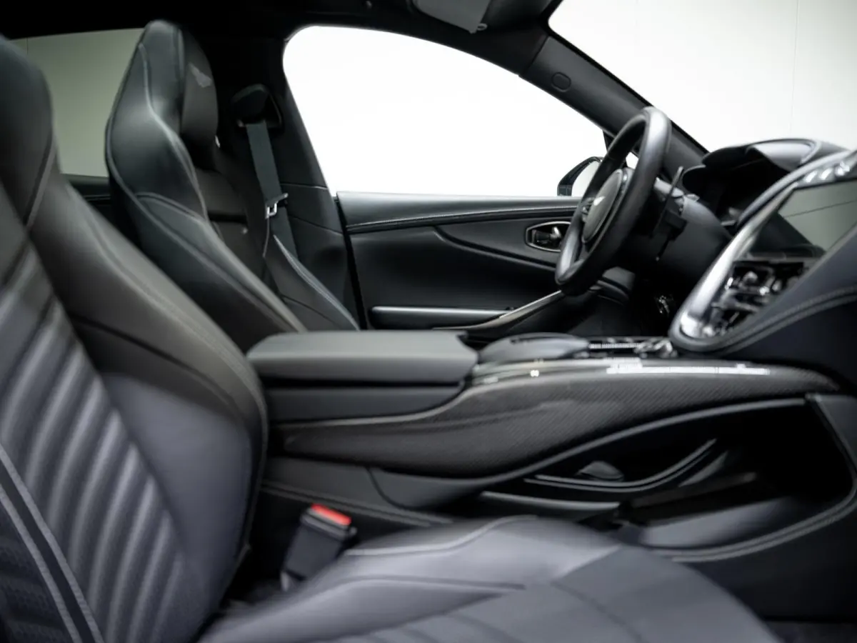 4.0 V8 707 | Carbon | Ventilatie | ACC | 360° | Keyless |