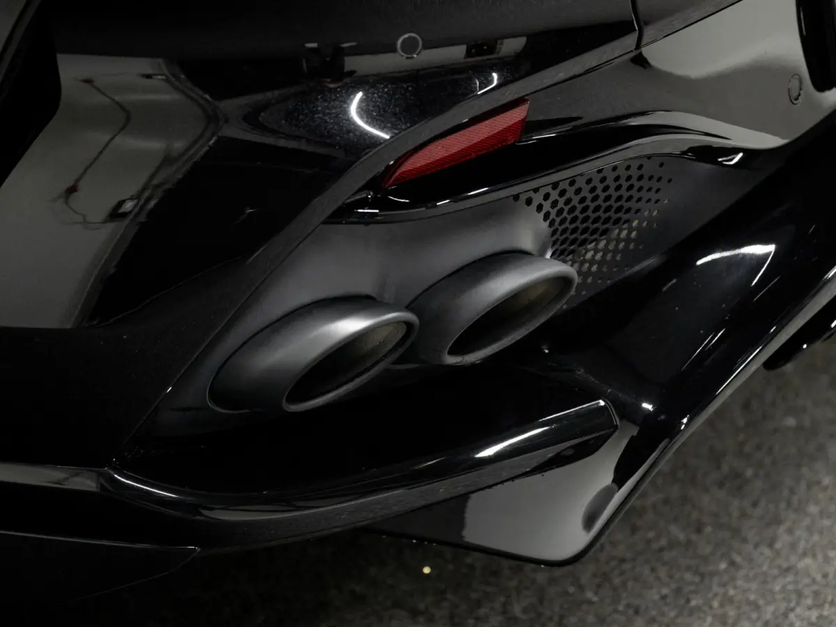 4.0 V8 707 | Carbon | Ventilatie | ACC | 360° | Keyless |