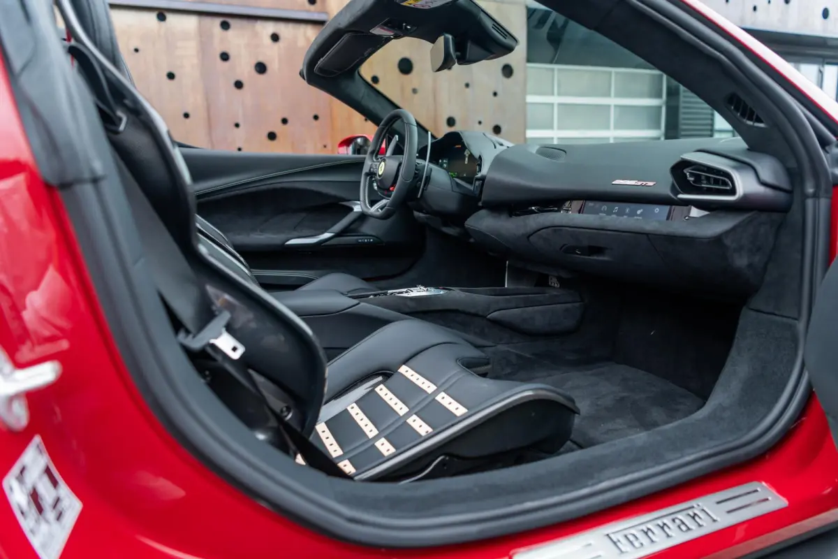 3.0 V6 | 1e Eigenaar | ACC | CarPlay | AFS | MyFerrari Connect | Daytona |