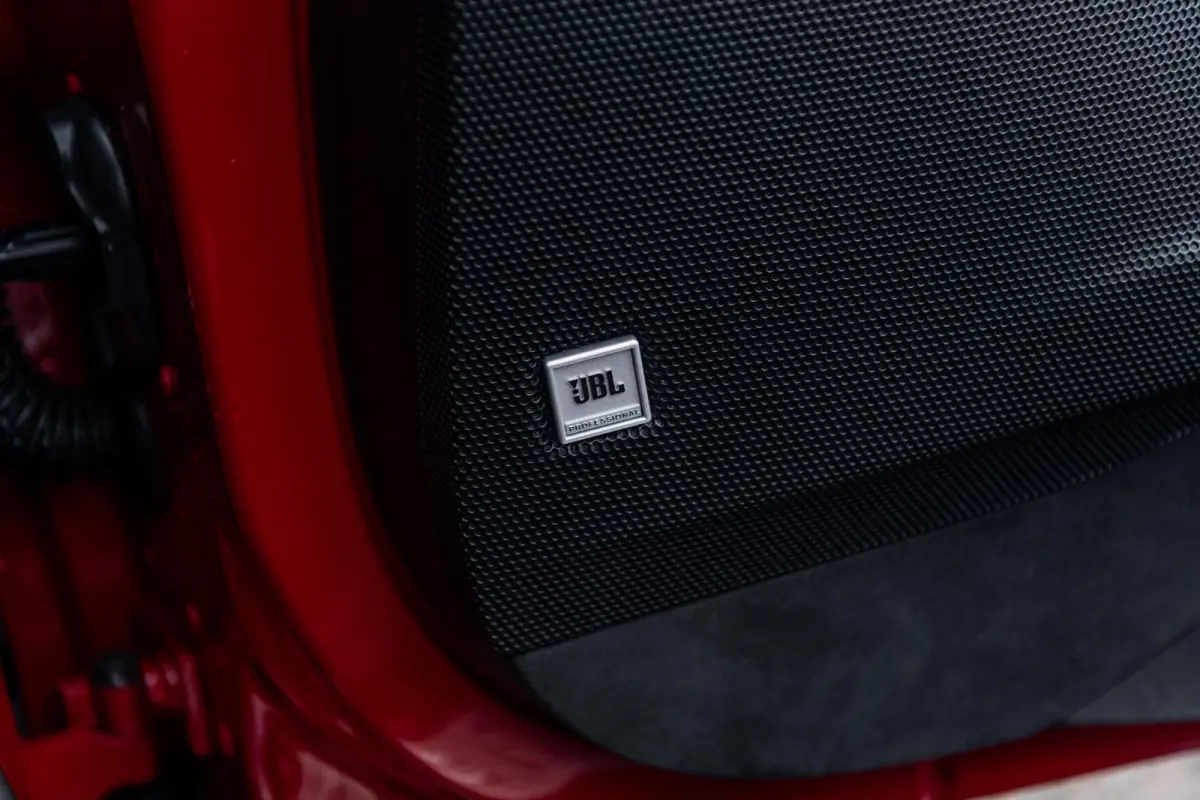 4.0 V8 | 1e Eigenaar | Two-Tone | Lift | Carplay | AFS | Camera | HiFi | Carbon | Extracampionario |