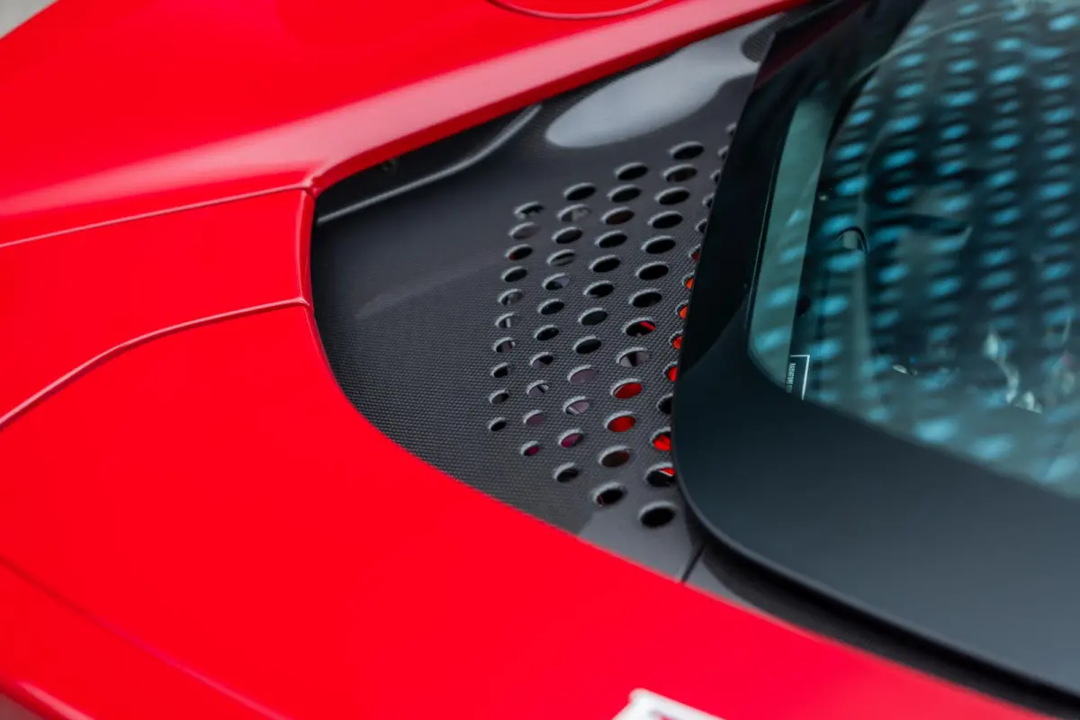 4.0 V8 | 1e Eigenaar | Two-Tone | Lift | Carplay | AFS | Camera | HiFi | Carbon | Extracampionario |