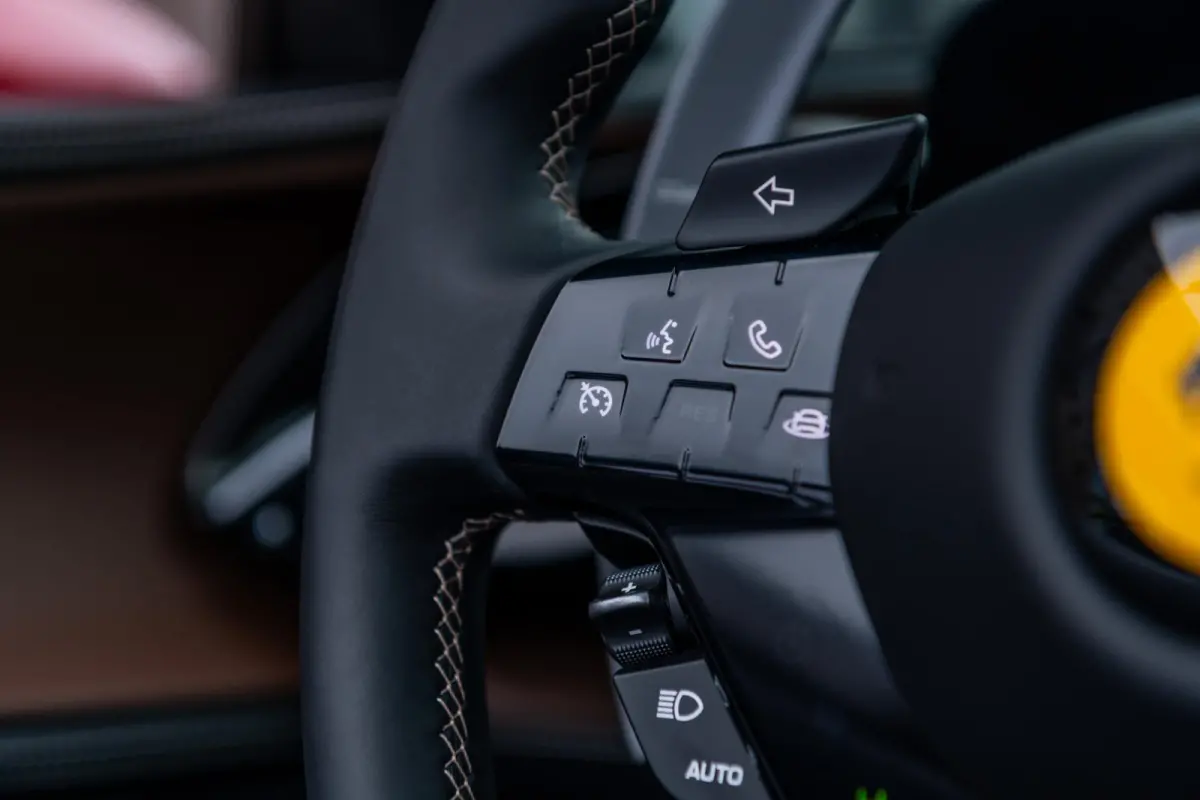 4.0 V8 | 1e Eigenaar | Two-Tone | Lift | Carplay | AFS | Camera | HiFi | Carbon | Extracampionario |
