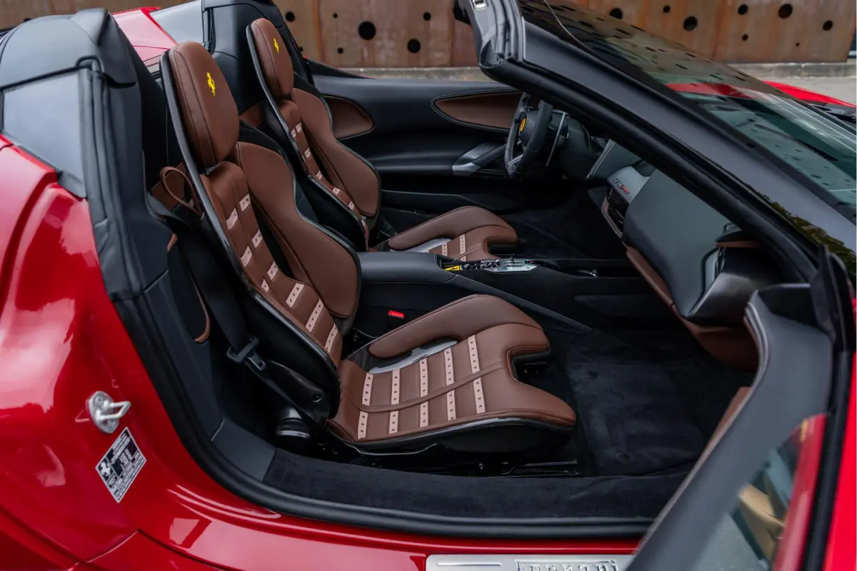 4.0 V8 | 1e Eigenaar | Two-Tone | Lift | Carplay | AFS | Camera | HiFi | Carbon | Extracampionario |