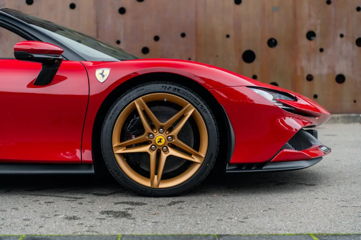 4.0 V8 | 1e Eigenaar | Two-Tone | Lift | Carplay | AFS | Camera | HiFi | Carbon | Extracampionario |