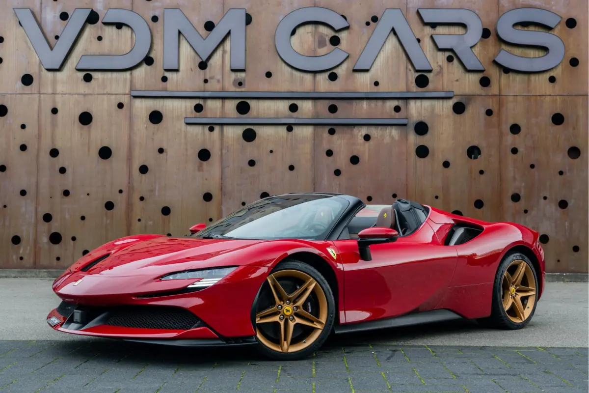4.0 V8 | 1e Eigenaar | Two-Tone | Lift | Carplay | AFS | Camera | HiFi | Carbon | Extracampionario |
