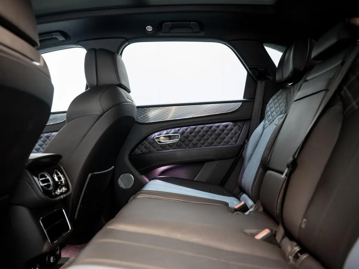 3.0 V6 Hybrid | First Edition | NAIM | Styling Spec | Massage |