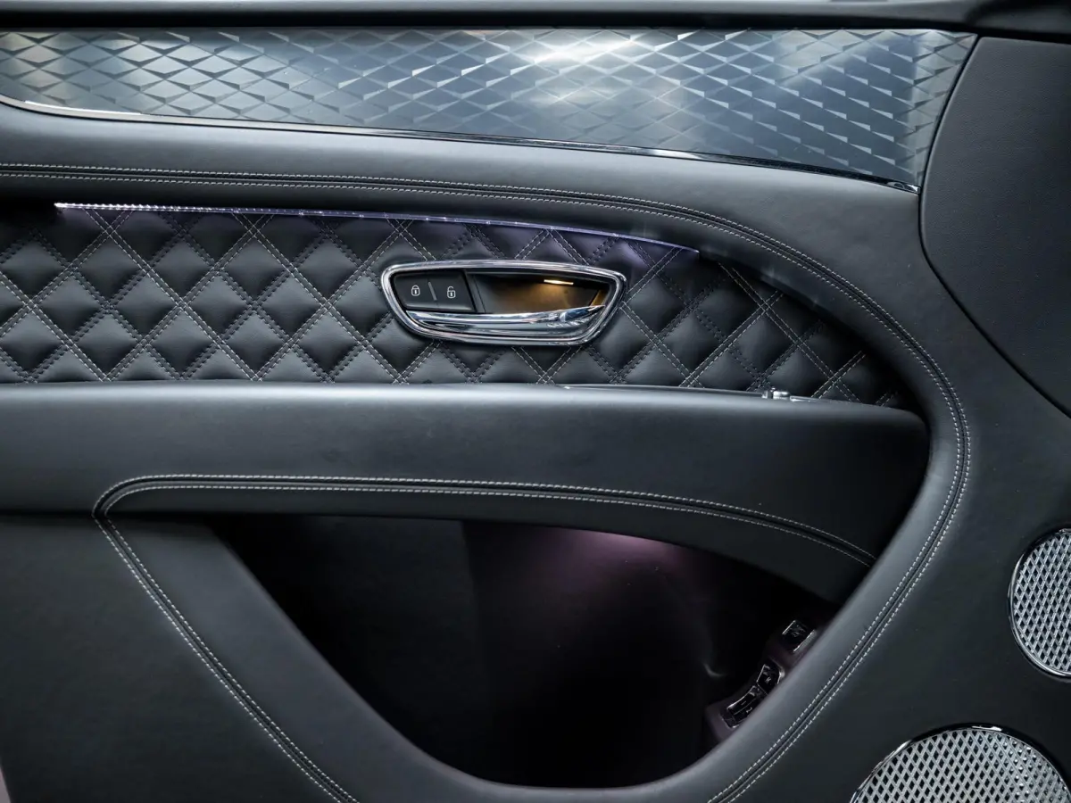 3.0 V6 Hybrid | First Edition | NAIM | Styling Spec | Massage |