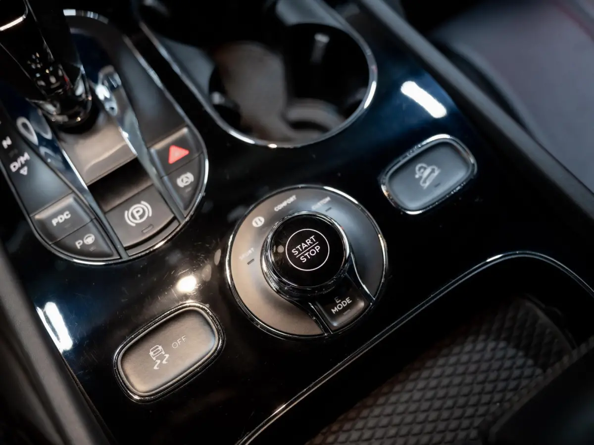 3.0 V6 Hybrid | First Edition | NAIM | Styling Spec | Massage |