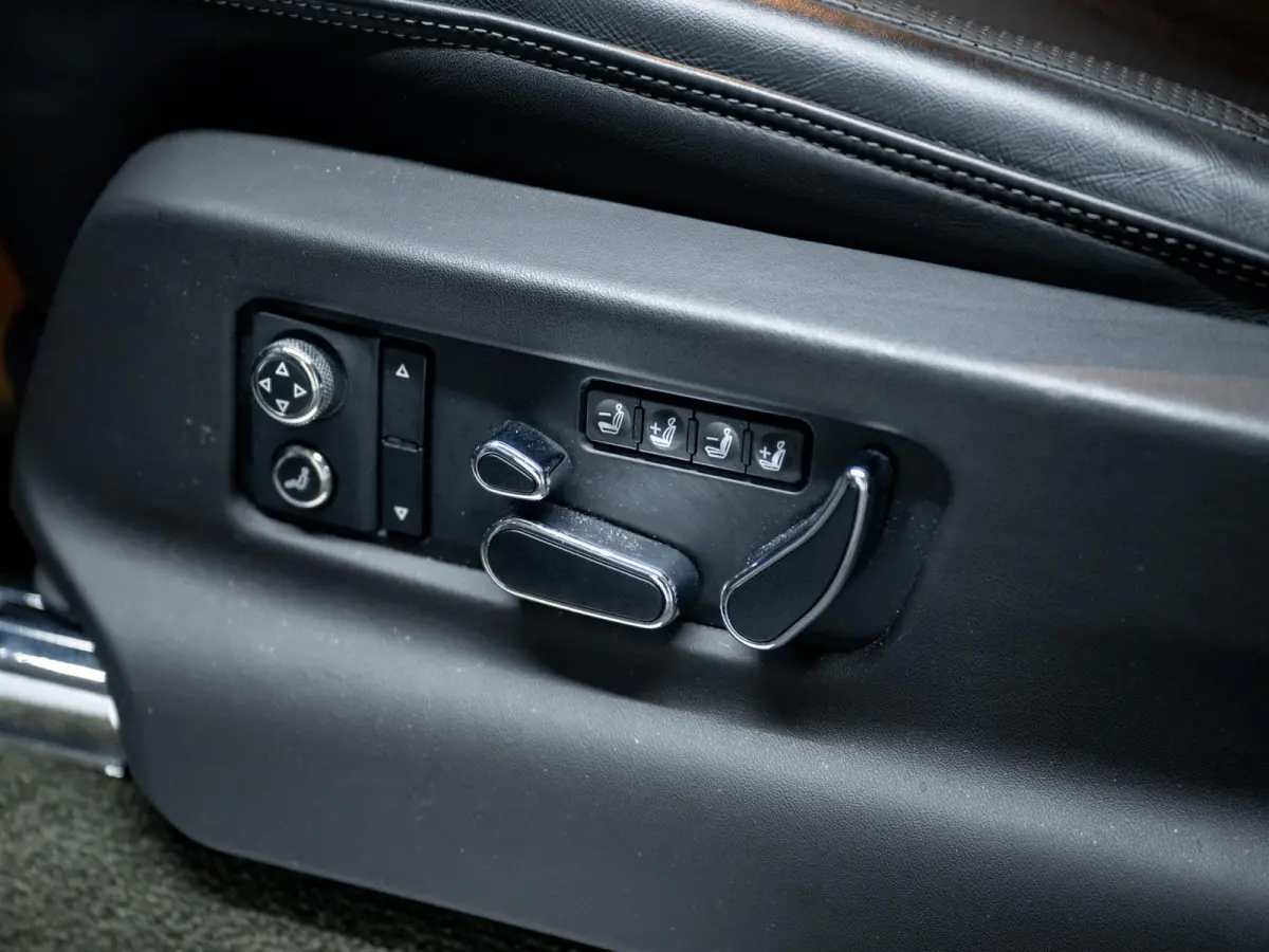3.0 V6 Hybrid | First Edition | NAIM | Styling Spec | Massage |