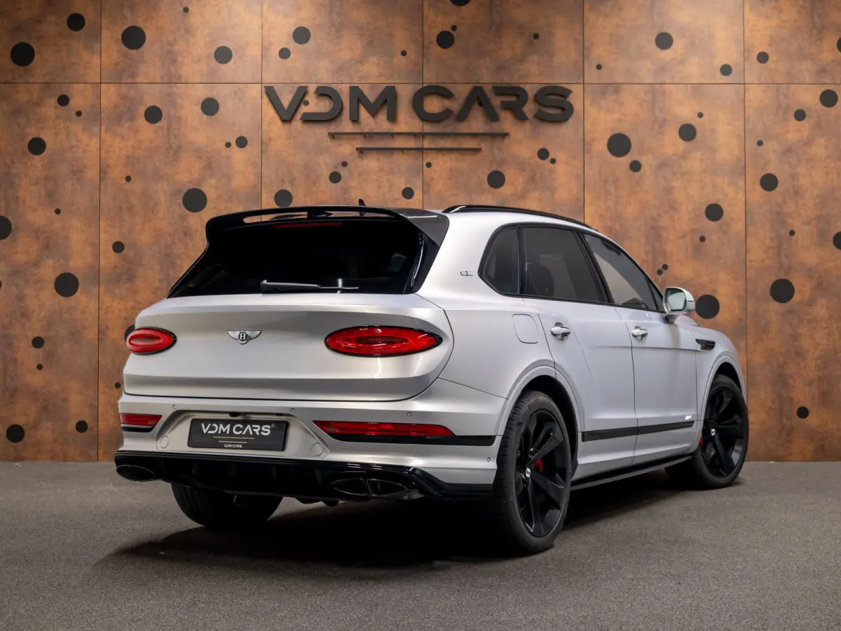 3.0 V6 Hybrid | First Edition | NAIM | Styling Spec | Massage |