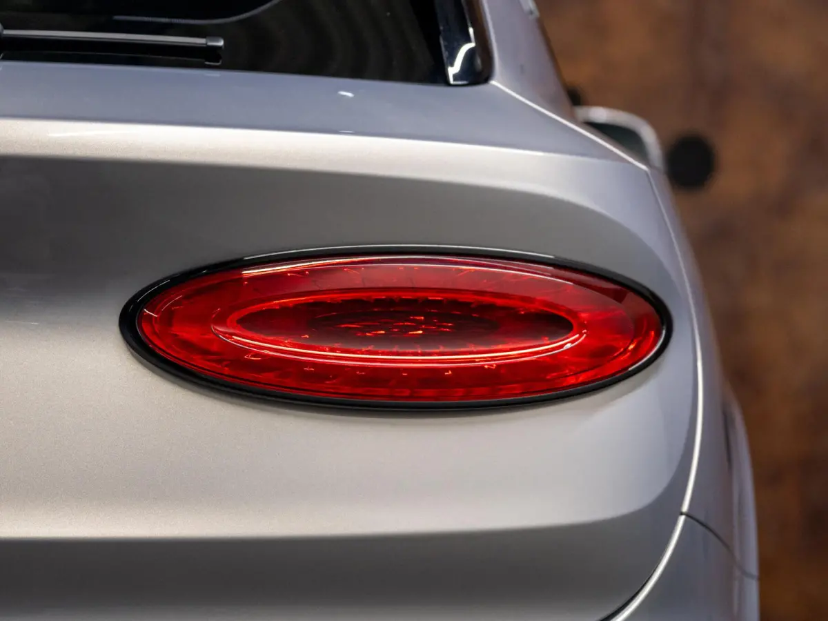 3.0 V6 Hybrid | First Edition | NAIM | Styling Spec | Massage |