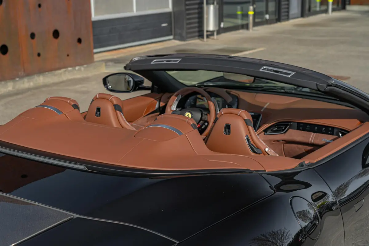 3.9 V8 | ATELIER CAR | MARRONE ROOF | FULL ADAS | CARBON |