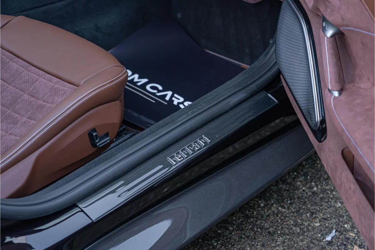 3.9 V8 | ATELIER CAR | MARRONE ROOF | FULL ADAS | CARBON |