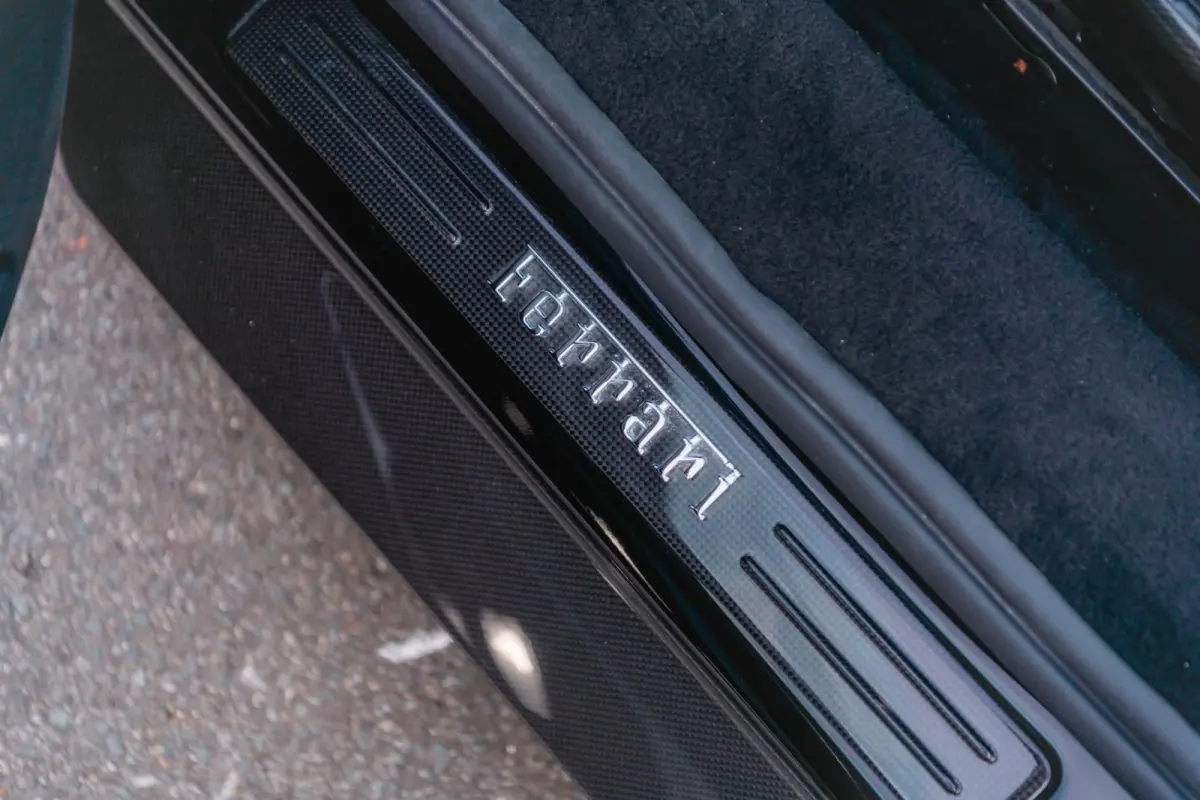 3.0 V6 N-LARGO | 1 OF 15 | Full Carbon | Novitec Widebody | ADAS | Lift | CarPlay |