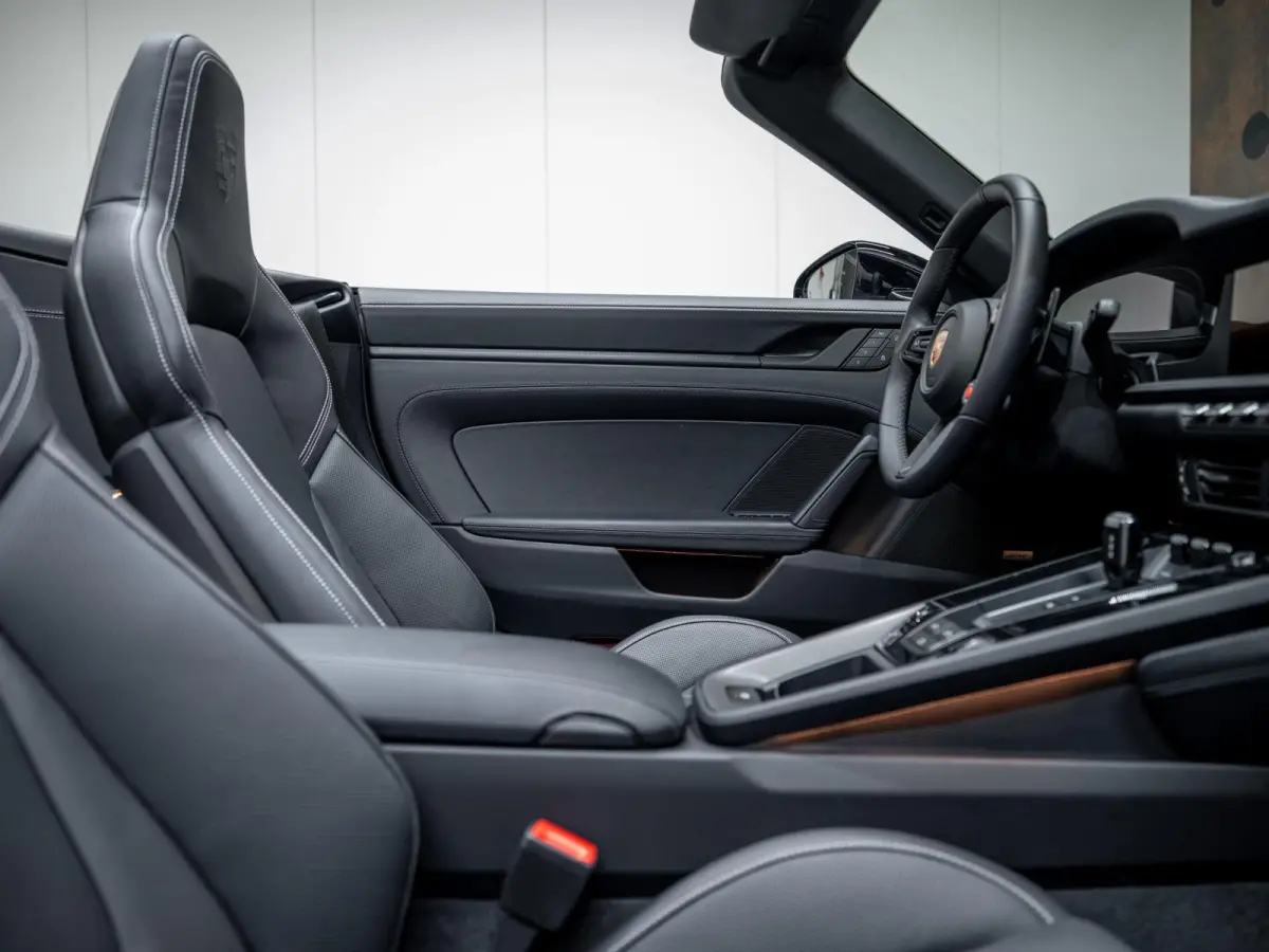 3.6 T-Hybrid Carrera 4 GTS | Lift | 18-weg | InnoDrive | Stoelventilatie |