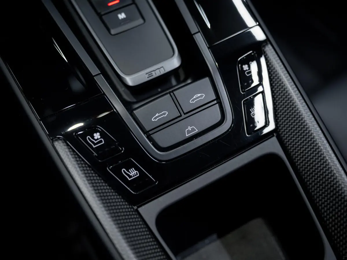3.6 T-Hybrid Carrera 4 GTS | Lift | 18-weg | InnoDrive | Stoelventilatie |