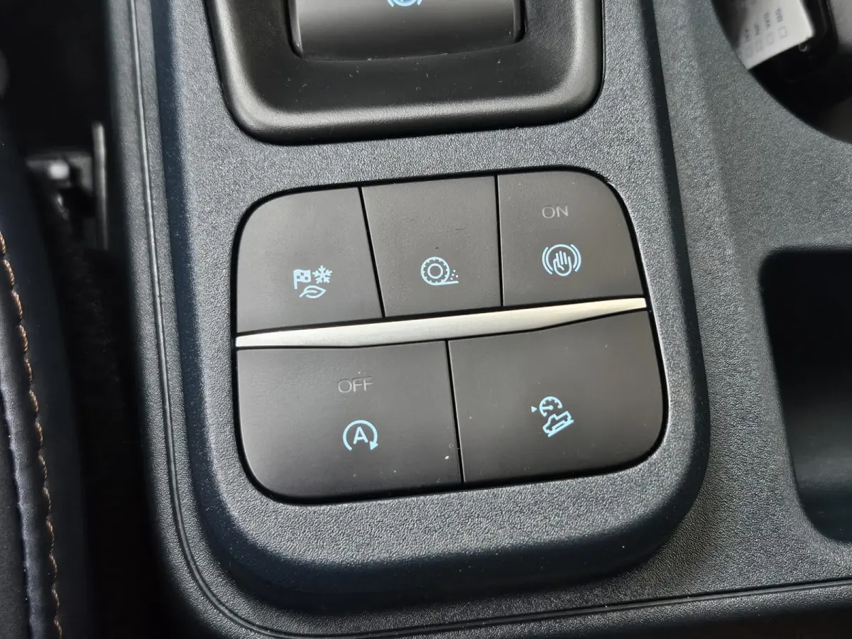 Maverick 2.0L ECOBOOST LARIAT AWD FX4