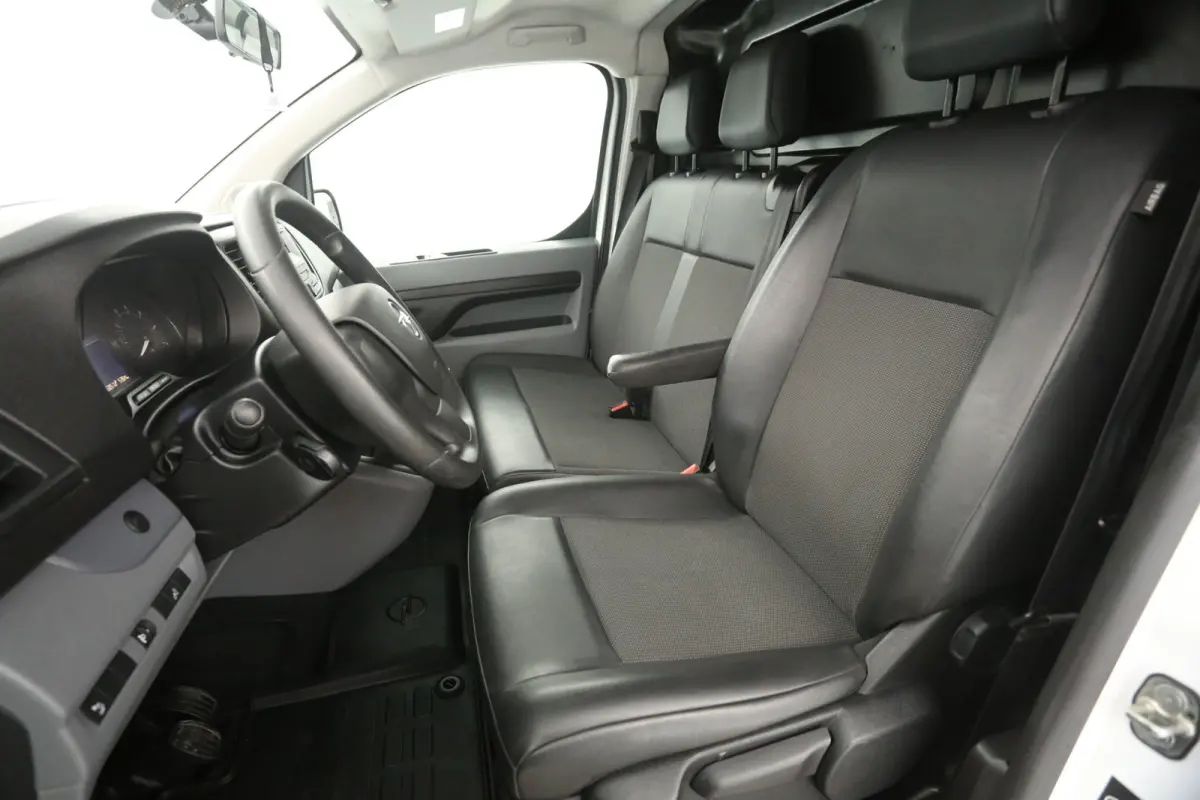 CDTI L3H1 | Airco | Cruise | 3 Zits | Trekhaak | Imperiaal | Parkeersens.