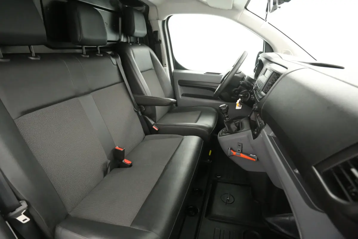 CDTI L3H1 | Airco | Cruise | 3 Zits | Trekhaak | Imperiaal | Parkeersens.