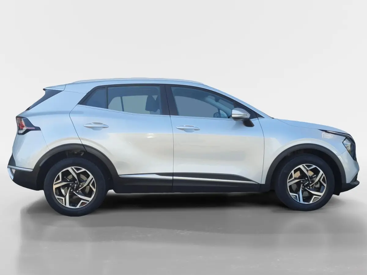 1.6T MHEV DynamicLine Edition | Stoel en stuurverwarming | Camera | Navigatie | Apple Carplay / Android Auto | Climate control |
