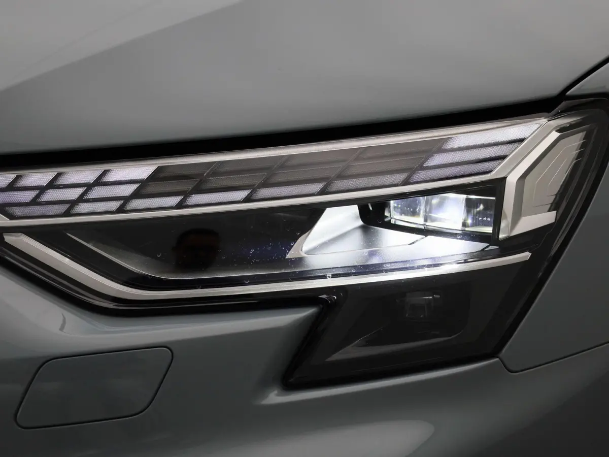 40 TFSI e Advanced edition 204 PK | Automaat | Climate Control | Stoelverwarming | Elektrische stoelverstelling | Achteruitrij Camera | Cruise Control Adaptief | Digitale Cockpit | Elektrisc