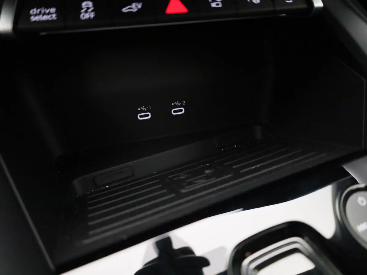 40 TFSI e Advanced edition 204 PK | Automaat | Climate Control | Stoelverwarming | Elektrische stoelverstelling | Achteruitrij Camera | Cruise Control Adaptief | Digitale Cockpit | Elektrisc
