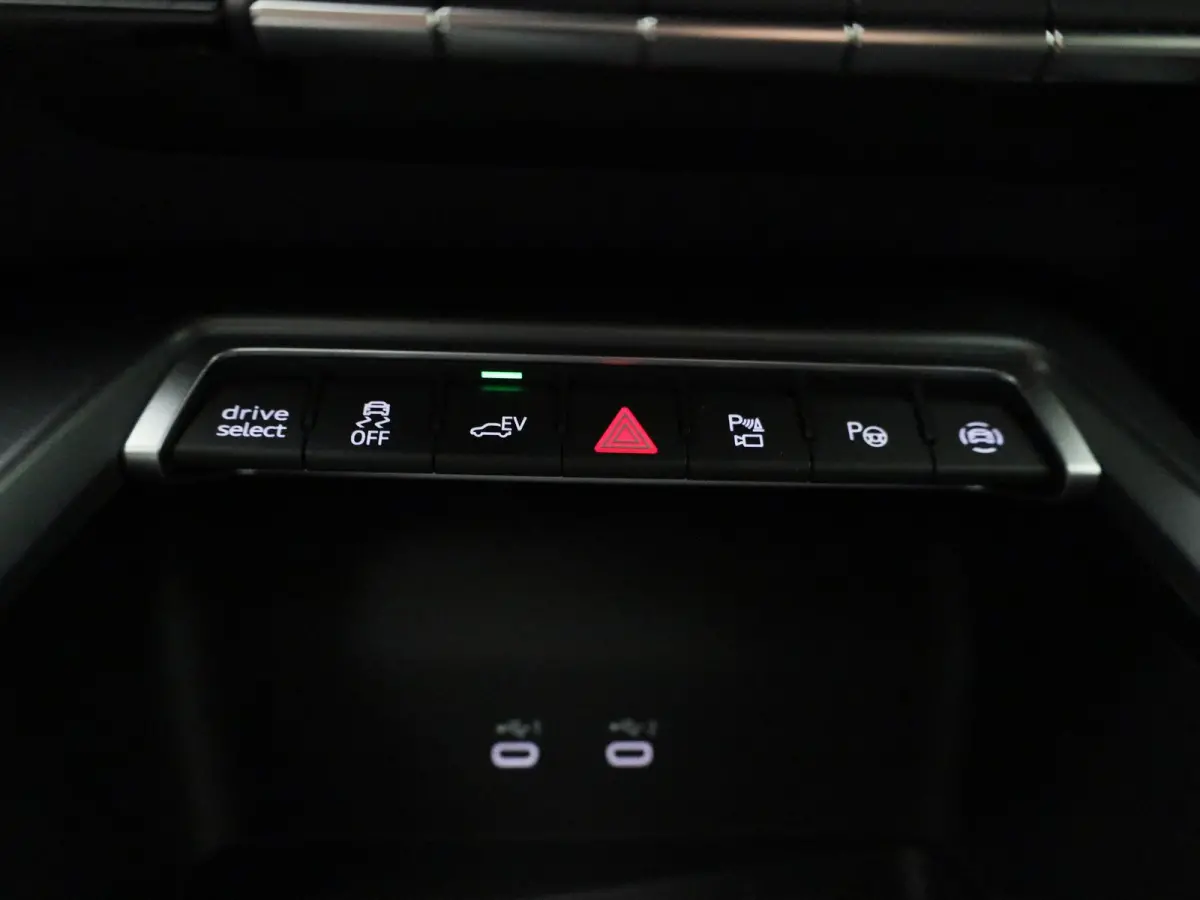 40 TFSI e Advanced edition 204 PK | Automaat | Climate Control | Stoelverwarming | Elektrische stoelverstelling | Achteruitrij Camera | Cruise Control Adaptief | Digitale Cockpit | Elektrisc