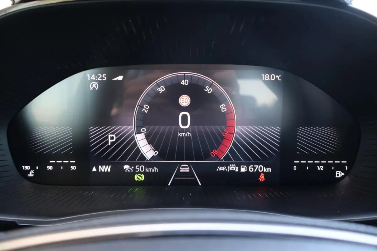 1.0 TSI 115pk DSG Monte Carlo | Camera | Adaptive Cruise | PDC | Apple Carplay | Stoelverwarming