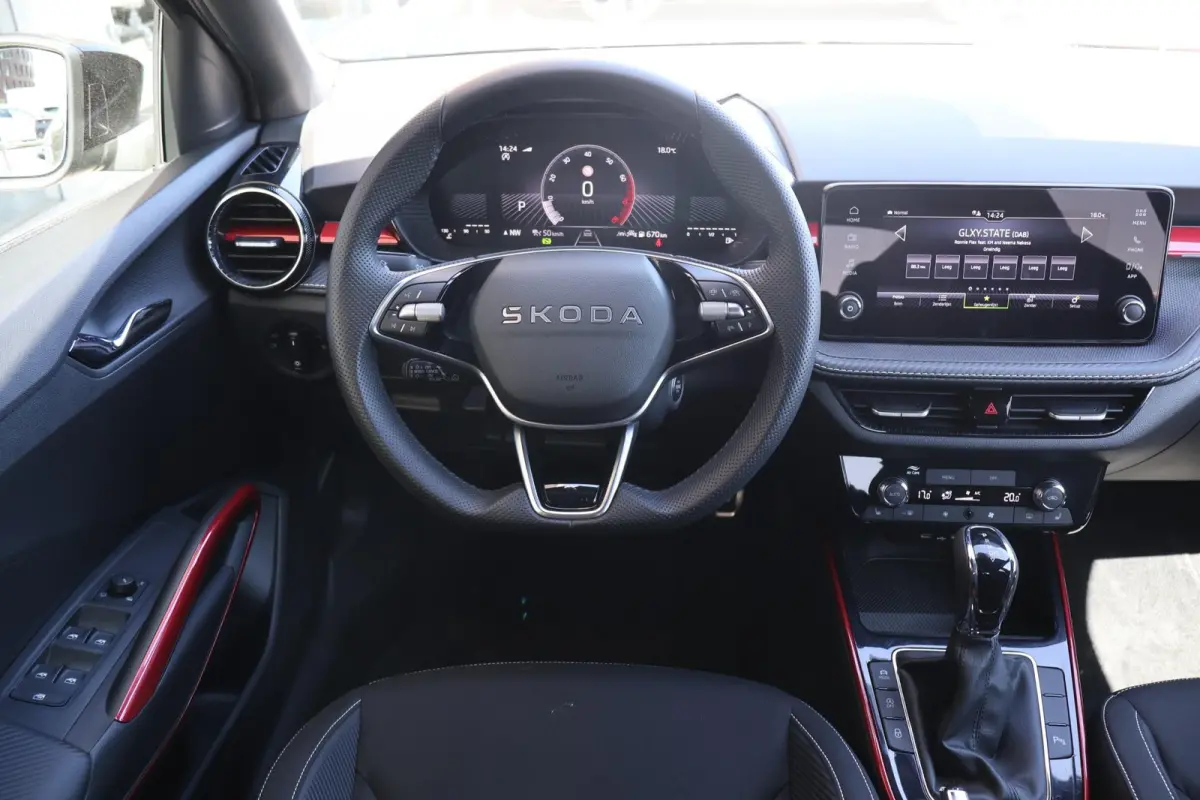 1.0 TSI 115pk DSG Monte Carlo | Camera | Adaptive Cruise | PDC | Apple Carplay | Stoelverwarming