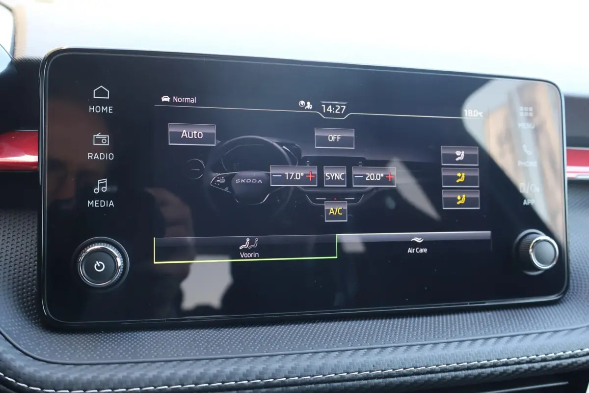 1.0 TSI 115pk DSG Monte Carlo | Camera | Adaptive Cruise | PDC | Apple Carplay | Stoelverwarming