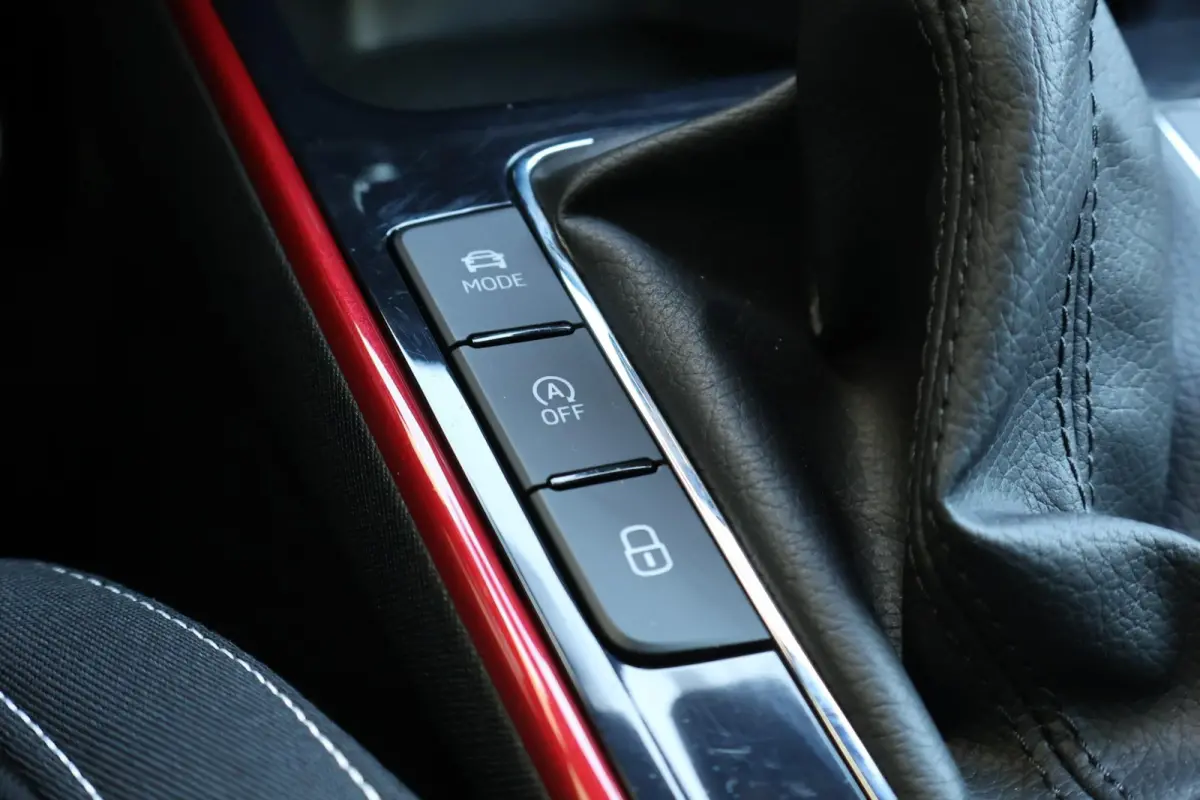1.0 TSI 115pk DSG Monte Carlo | Camera | Adaptive Cruise | PDC | Apple Carplay | Stoelverwarming
