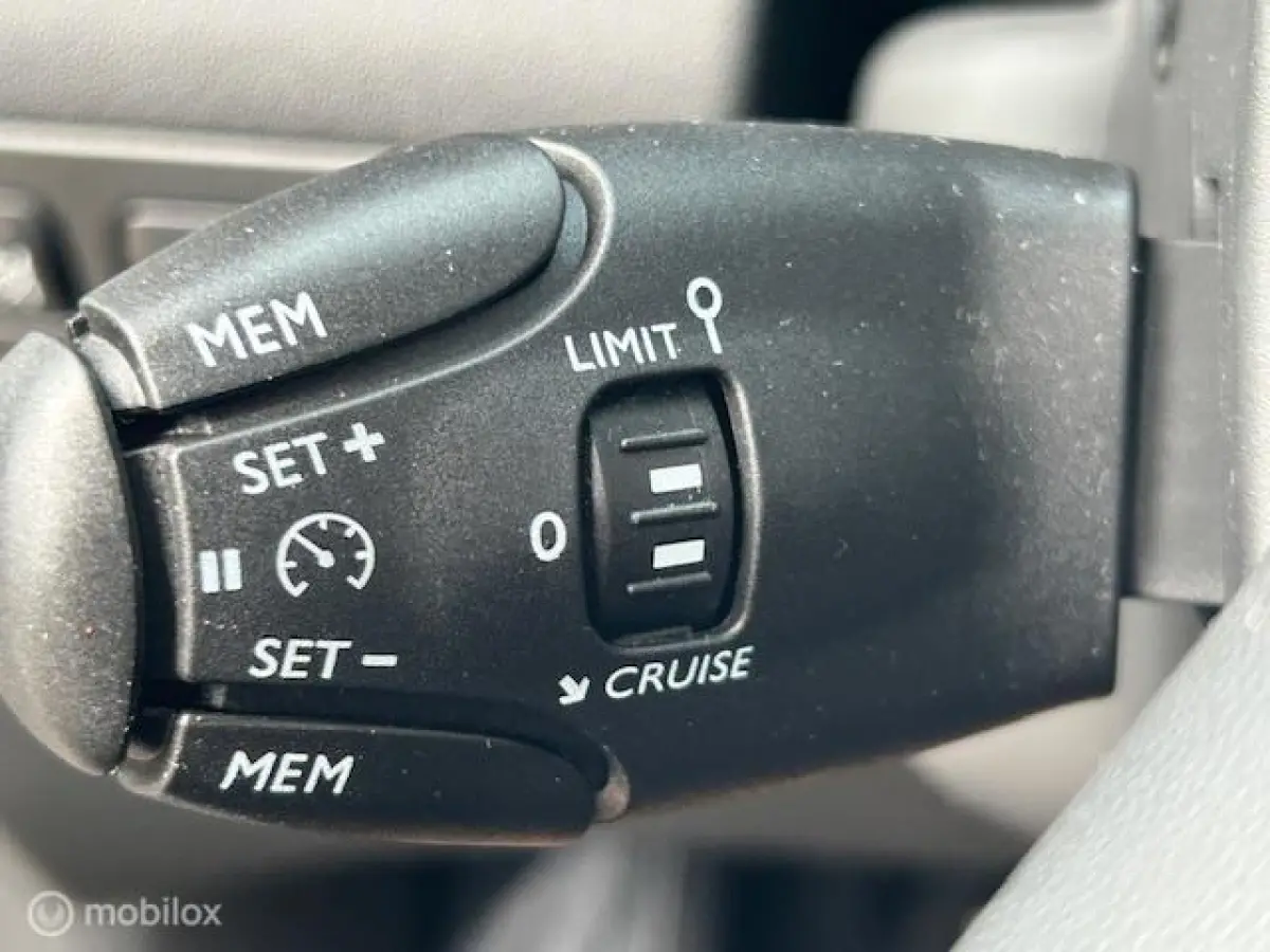 1.2 PureTech S&S Feel * CAR PLAY * AIRCO