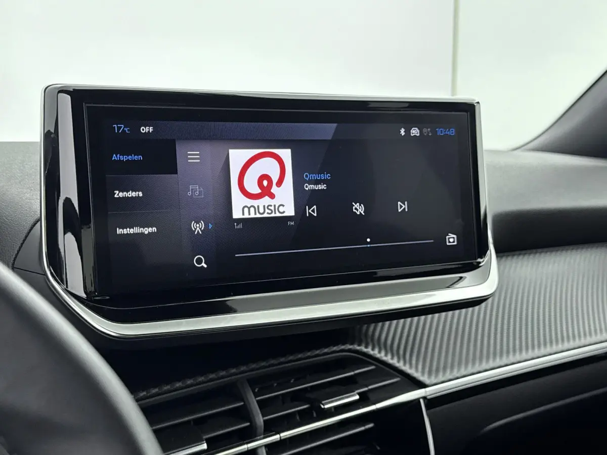 SUV 145pk Hybrid Allure | TOT 8 JAAR GARANTIE | Navigatie | 360 Camera | Adaptieve Cruise Control | 17"LMV | Dodehoekdetectie | CarPlay