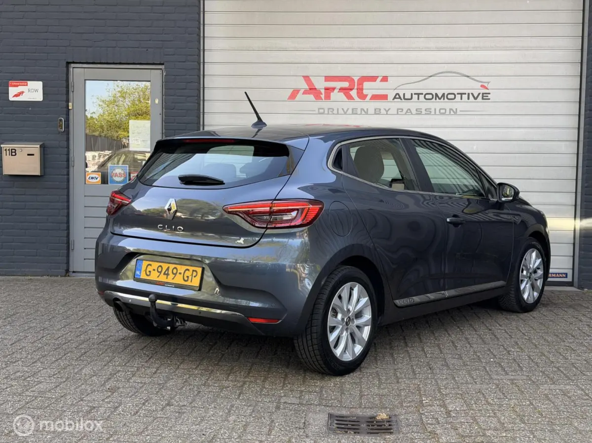 1.0 TCe Intens Navi/Camera/Lane assist/Keyless