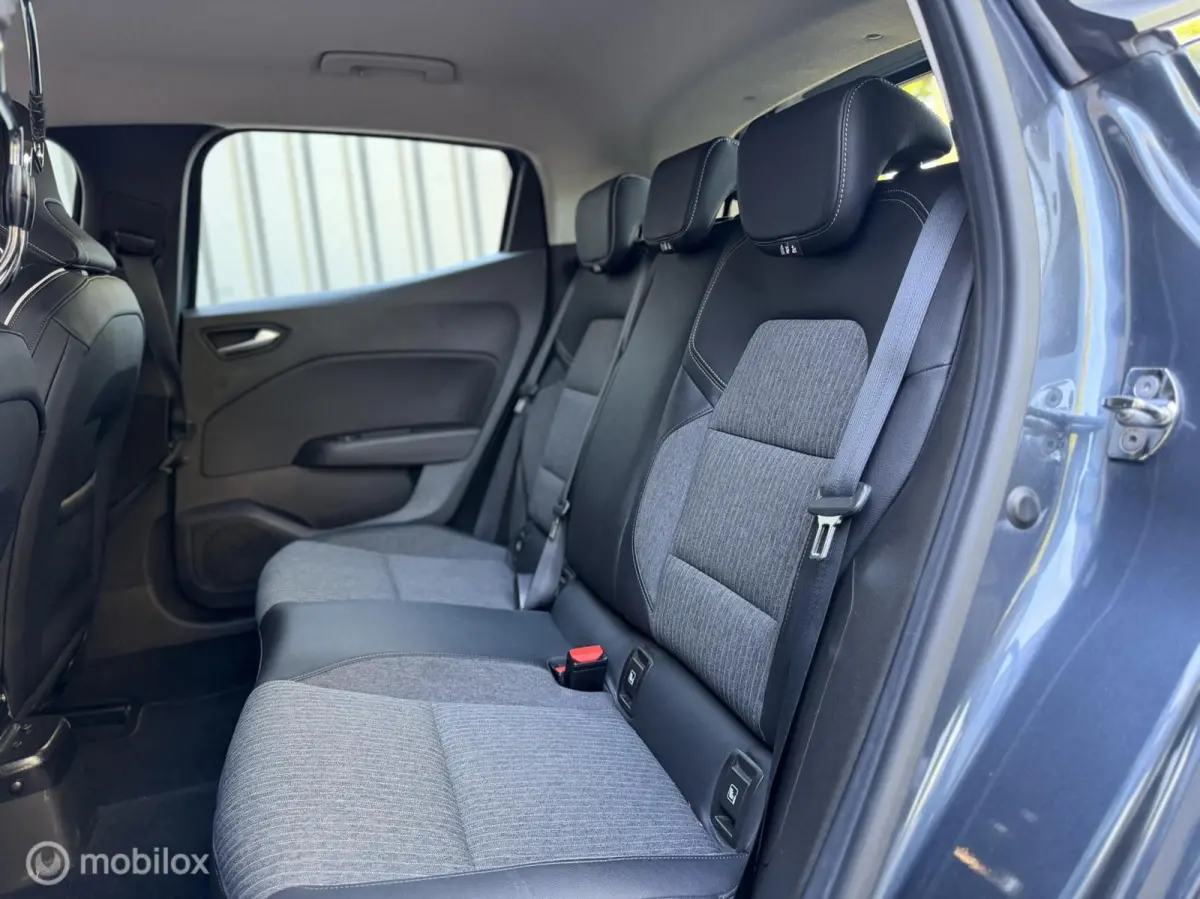 1.0 TCe Intens Navi/Camera/Lane assist/Keyless
