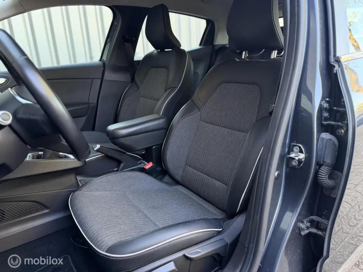 1.0 TCe Intens Navi/Camera/Lane assist/Keyless