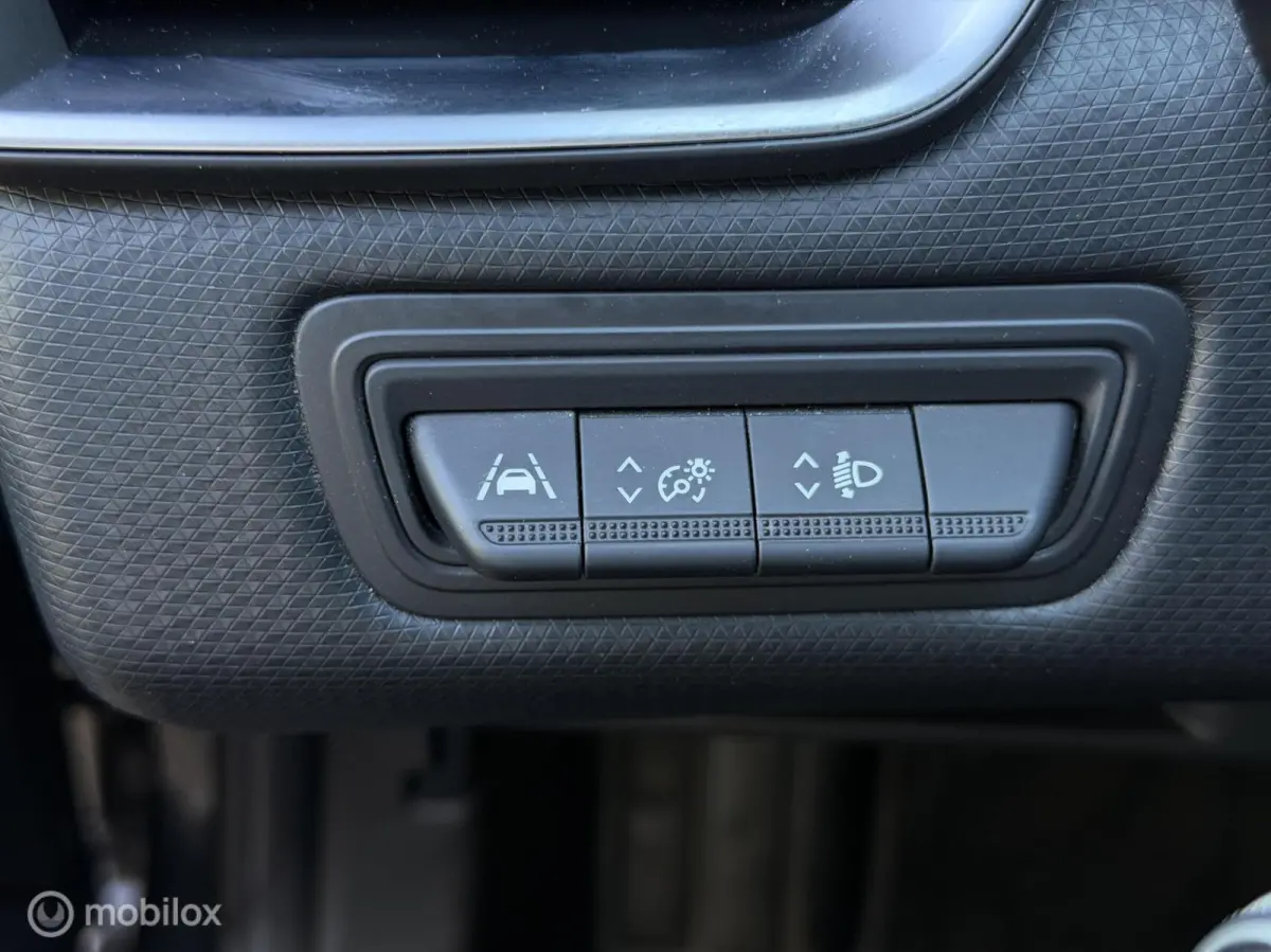 1.0 TCe Intens Navi/Camera/Lane assist/Keyless
